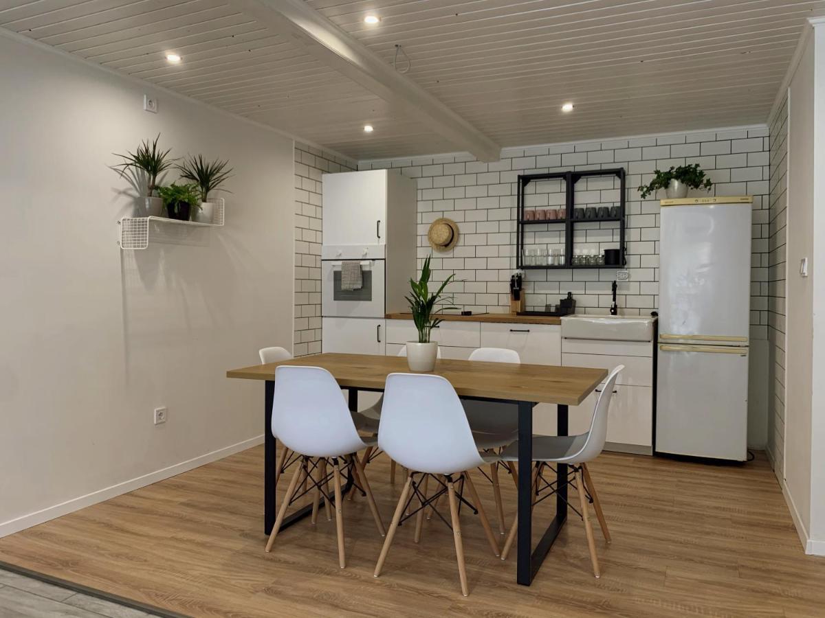 Aranykert Apartmanok Vének Esterno foto